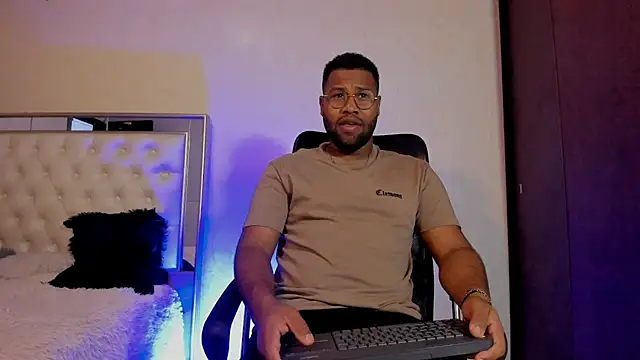 Snapshot of im_jeus_stan chatting on 05/23/26, 03:23 im jeus stan online show from 05/23/26, 03:23