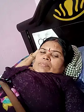 dheepika11 online show from 05/25/26, 04:51