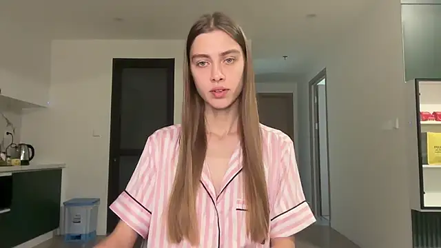 ScarlettBlank online show from 05/13/26, 12:19