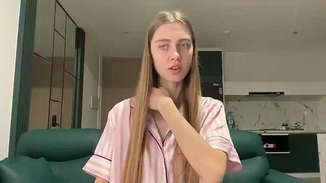 ScarlettBlank online show from 05/27/26, 10:51