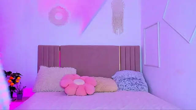 Cutie blushh online show from 06/13/26, 06:11