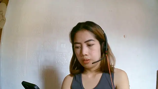 LeonieWiggains online show from 05/04/26, 06:53
