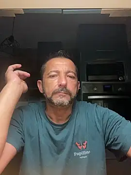Snapshot of daddy3945 chatting on 06/04/26, 04:18 daddy3945 online show from 06/04/26, 04:18