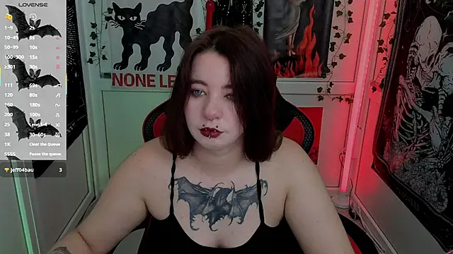 Snapshot of PurpleRune chatting on 07/12/26, 11:56 PurpleRune online show from 07/12/26, 11:56