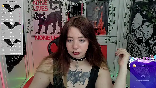 Snapshot of PurpleRune chatting on 07/27/26, 12:56 PurpleRune online show from 07/27/26, 12:56