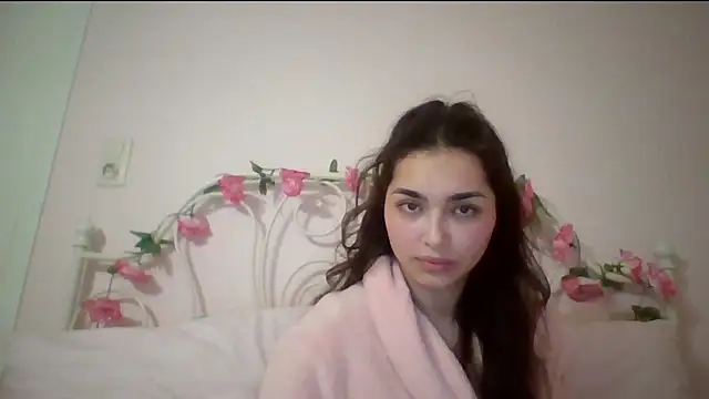 yourbella37 online show from 05/06/26, 07:41