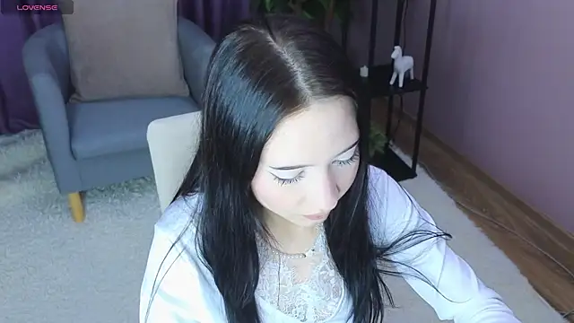 Snapshot of Rose_verby chatting on 05/04/26, 05:47 Rose verby online show from 05/04/26, 05:47