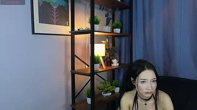 Snapshot of Rose_verby chatting on 05/11/26, 02:45 Rose verby online show from 05/11/26, 02:45