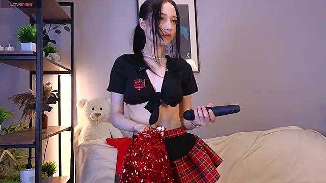 Snapshot of Rose_verby chatting on 06/18/26, 07:41 Rose verby online show from 06/18/26, 07:41