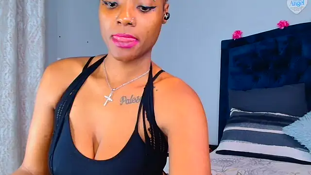 Snapshot of KillarRose chatting on 05/23/26, 01:11 KillarRose online show from 05/23/26, 01:11
