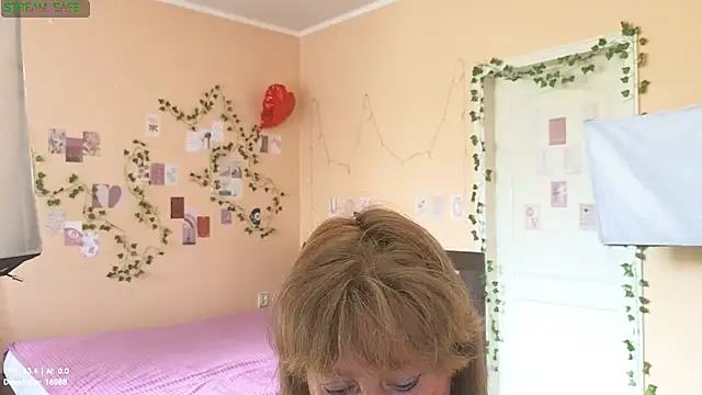 Snapshot of Melania_Cook chatting on 06/30/26, 10:27 Melania Cook online show from 06/30/26, 10:27