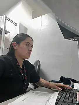 Snapshot of marianm29-1 chatting on 06/03/26, 02:44 marianm29-1 online show from 06/03/26, 02:44
