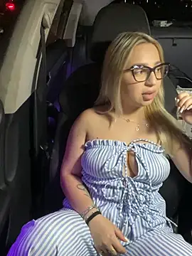 AmandaSnack online show from 05/15/26, 07:43