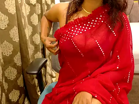 Snapshot of DR_Salini chatting on 06/12/26, 03:00 DR Salini online show from 06/12/26, 03:00
