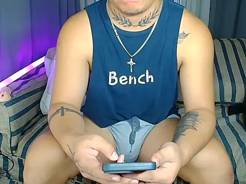 Snapshot of Ashtonfuckingboi chatting on 06/23/26, 01:58 Ashtonfuckingboi online show from 06/23/26, 01:58