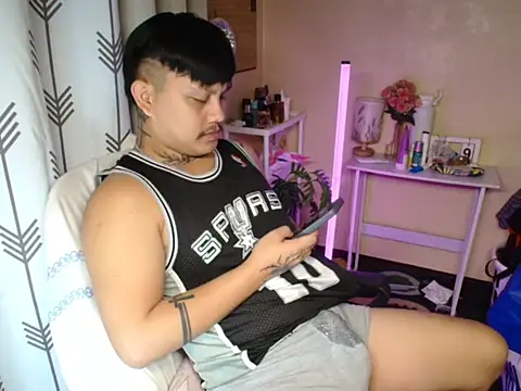 Snapshot of Ashtonfuckingboi chatting on 07/12/26, 05:15 Ashtonfuckingboi online show from 07/12/26, 05:15