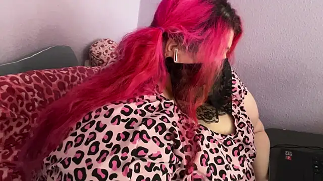 Snapshot of Lady_KitsuneBIG chatting on 05/19/26, 07:04 Lady KitsuneBIG online show from 05/19/26, 07:04