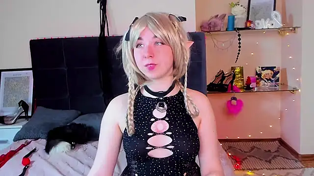 Snapshot of AlexxisSkky chatting on 05/15/26, 05:36 AlexxisSkky online show from 05/15/26, 05:36