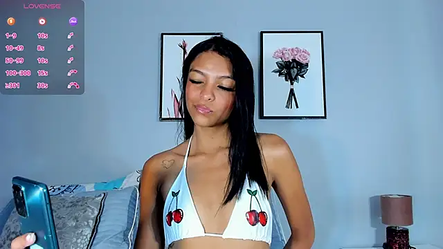 Snapshot of Miaa_ZZ chatting on 05/14/26, 12:23 Miaa ZZ online show from 05/14/26, 12:23