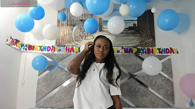 Snapshot of Alisson-Noa chatting on 07/28/26, 12:48 Alisson-Noa online show from 07/28/26, 12:48