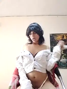 Liil bunny online show from 05/15/26, 03:19