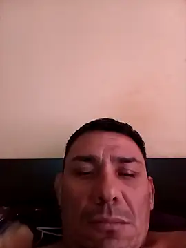 Snapshot of Xamelfo1988 chatting on 06/17/26, 08:43 Xamelfo1988 online show from 06/17/26, 08:43