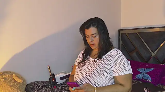 Snapshot of Martina_Foxy01 chatting on 06/12/26, 11:31 Martina Foxy01 online show from 06/12/26, 11:31