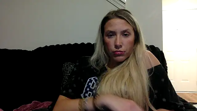 Snapshot of Misss_alyssaaa chatting on 05/12/26, 01:03 Misss alyssaaa online show from 05/12/26, 01:03