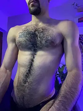 LarryGarzon online show from 05/05/26, 06:27