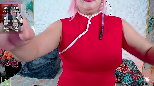 Snapshot of Azumi_Cosplay_ chatting on 07/24/26, 01:58 Azumi Cosplay online show from 07/24/26, 01:58