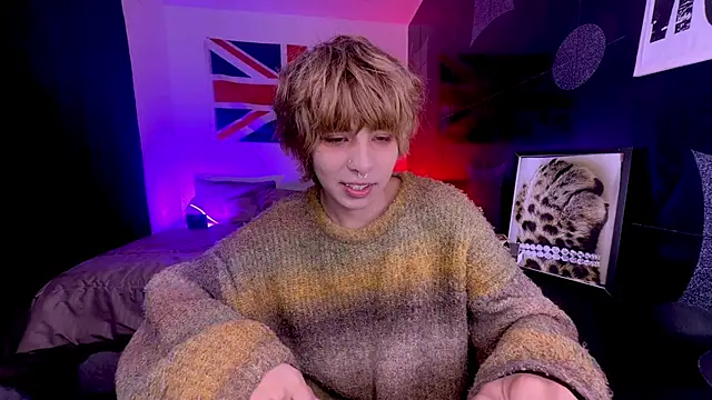 Aronn 44 online show from 06/25/26, 04:34