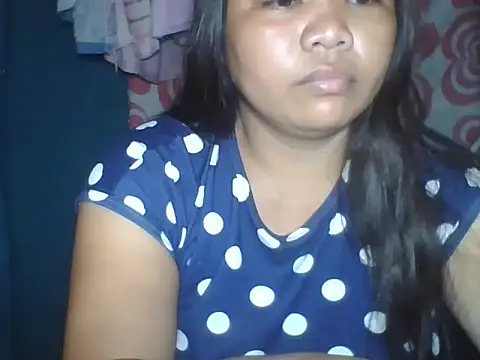 Snapshot of MommyKaye30 chatting on 06/19/26, 06:01 MommyKaye30 online show from 06/19/26, 06:01