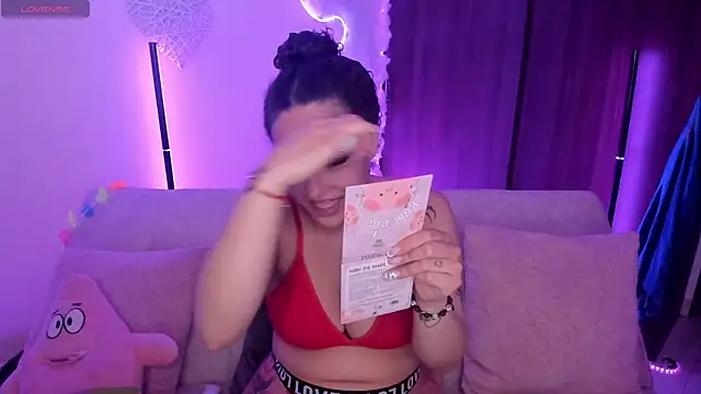 Snapshot of liz_martins1 chatting on 06/24/26, 01:59 liz martins1 online show from 06/24/26, 01:59