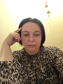 EmmaEmmy40 online show from 05/02/26, 06:13