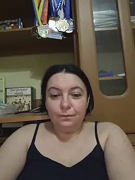 Snapshot of EmmaEmmy40 chatting on 07/01/26, 06:40 EmmaEmmy40 online show from 07/01/26, 06:40