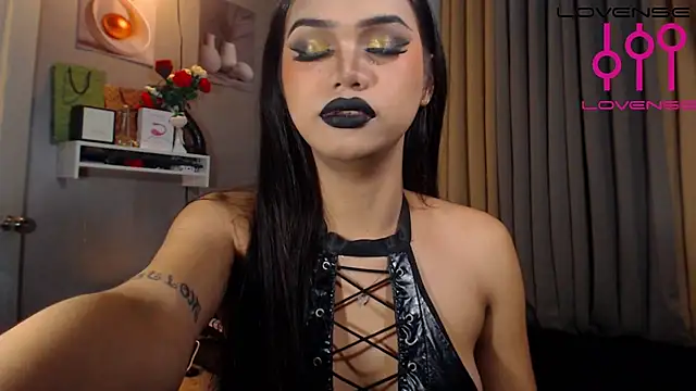 Snapshot of Lexi_ThunderFuck chatting on 07/23/26, 01:08 Lexi ThunderFuck online show from 07/23/26, 01:08