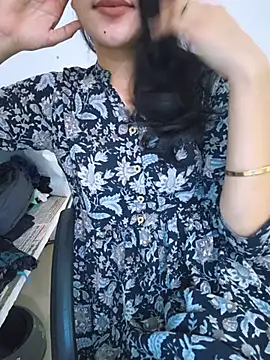 zoya baby  online show from 05/31/26, 04:09
