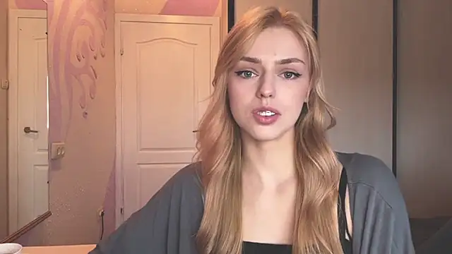 ScarlettRosy online show from 05/08/26, 04:40
