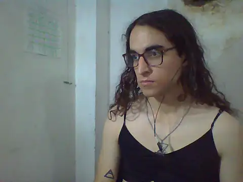 LaCuerva online show from 05/11/26, 05:10