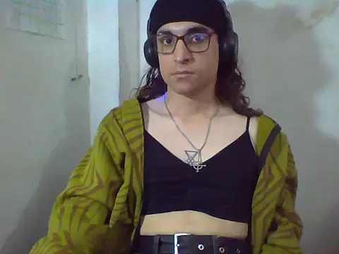 LaCuerva online show from 05/15/26, 04:47