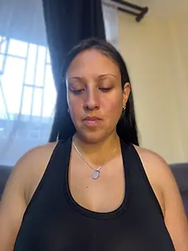 Cloe-Fire online show from 06/18/26, 11:03
