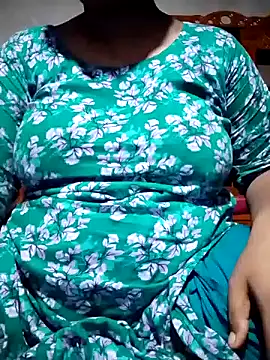 Snapshot of indian-couple9 chatting on 05/31/26, 03:41 indian-couple9 online show from 05/31/26, 03:41