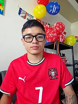 SAMY AND FRIENDSS online show from 06/27/26, 03:17