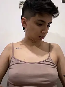 babytomboy online show from 05/19/26, 11:33