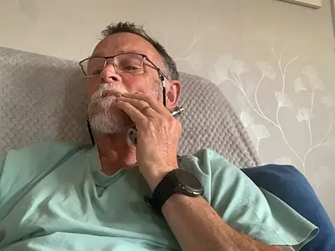 Moonraker64 online show from 06/21/26, 07:49