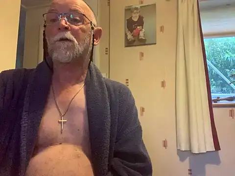 Moonraker64 online show from 07/04/26, 05:13