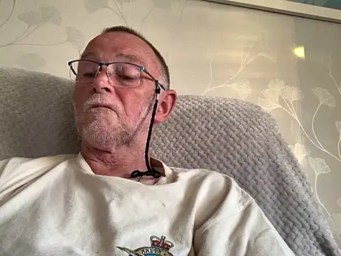 Moonraker64 online show from 07/11/26, 07:27