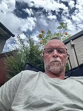 Moonraker64 online show from 07/28/26, 12:23