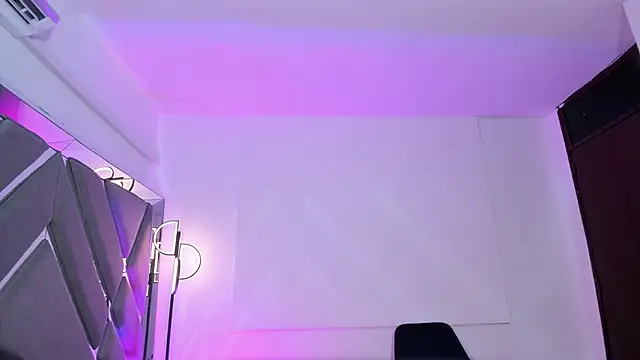AmaraLewis online show from 05/20/26, 12:44