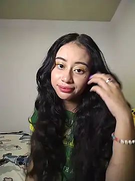 Snapshot of L0lita_Emi12 chatting on 05/30/26, 02:08 L0lita Emi12 online show from 05/30/26, 02:08